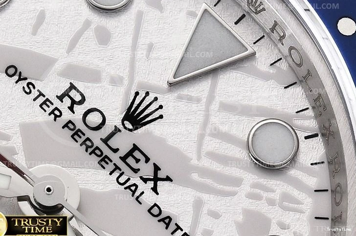 0330 ROLGMT166 – GMT II Snug 977